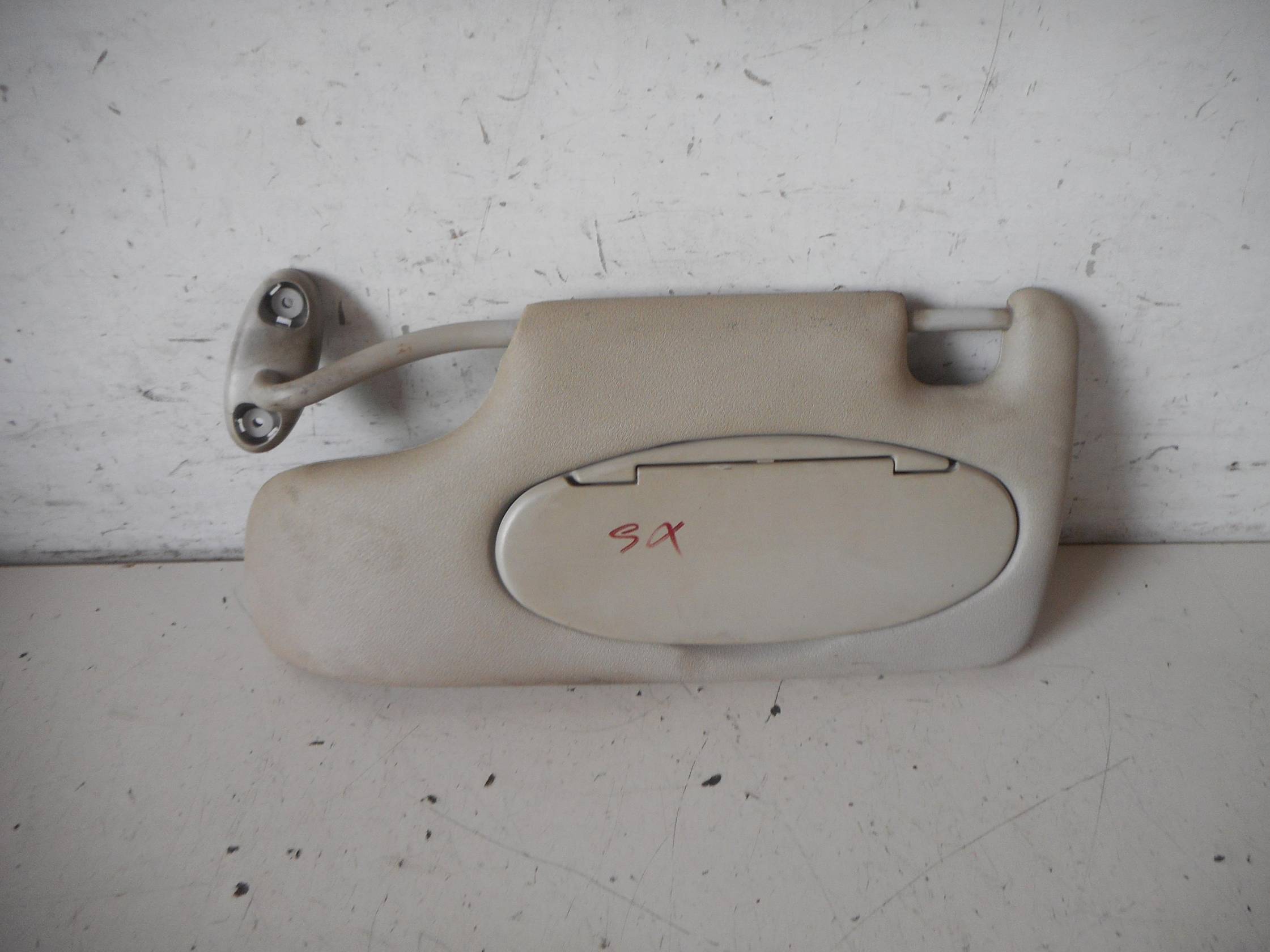 Aletta parasole parabrezza sx.